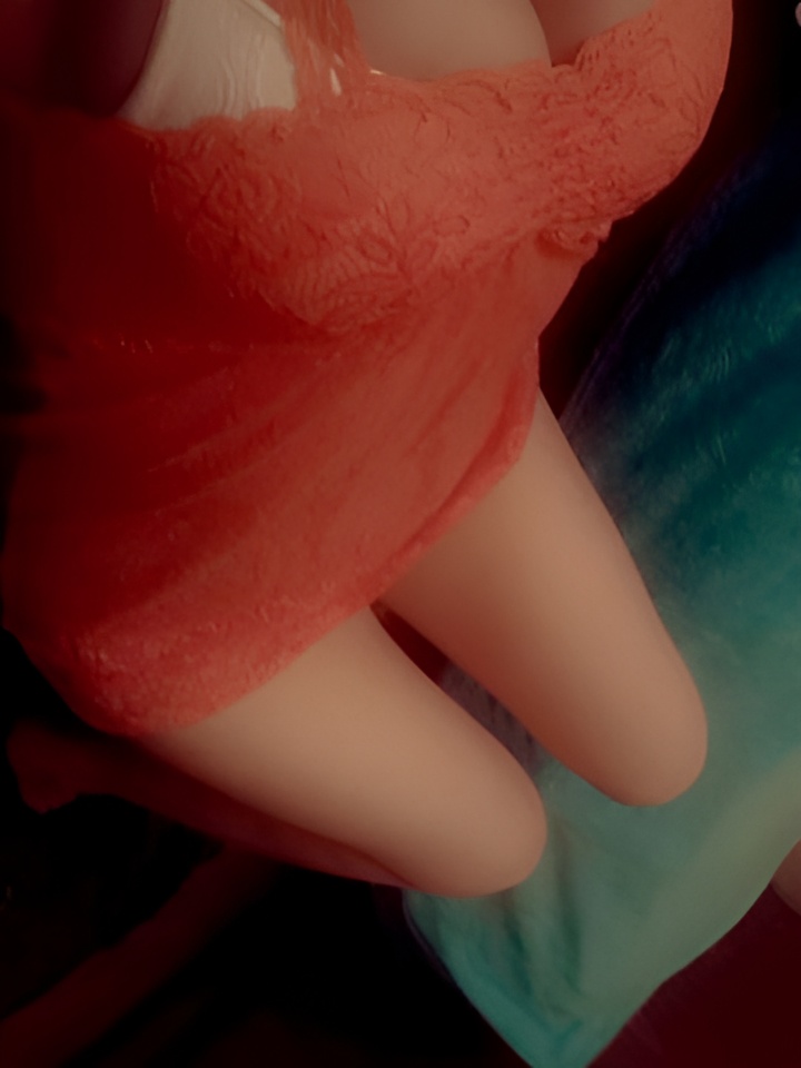 Елена привлекательная девушка из Кемерово цена от 5000 руб