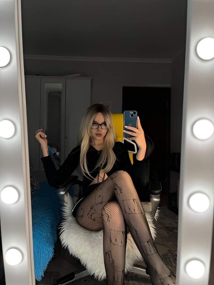 Фариза привлекательная девушка из Кемерово цена от 5000 руб