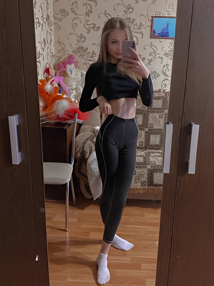 Марина привлекательная девушка из Кемерово цена от 4000 руб